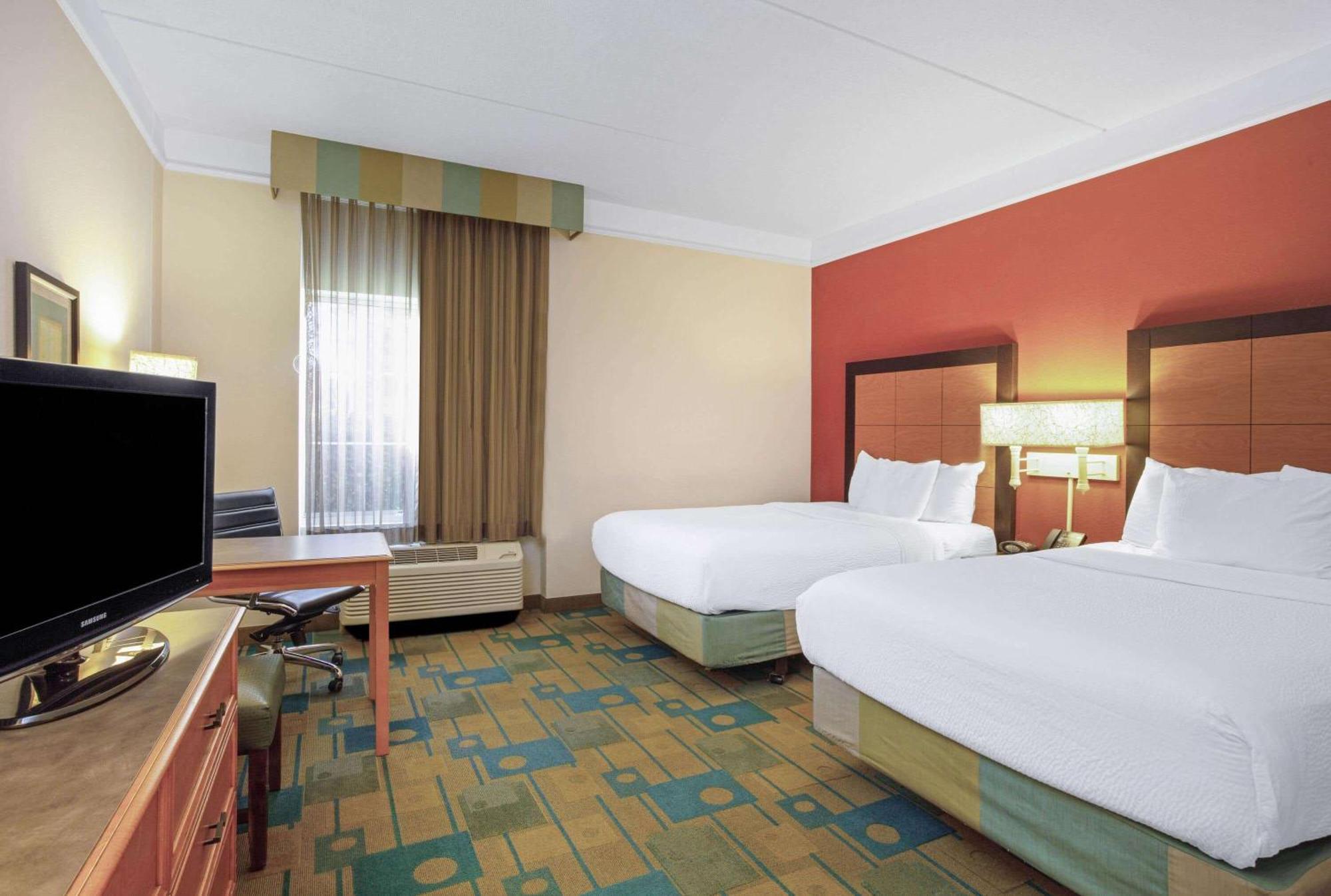 La Quinta By Wyndham Winston-Salem Hotel Bagian luar foto