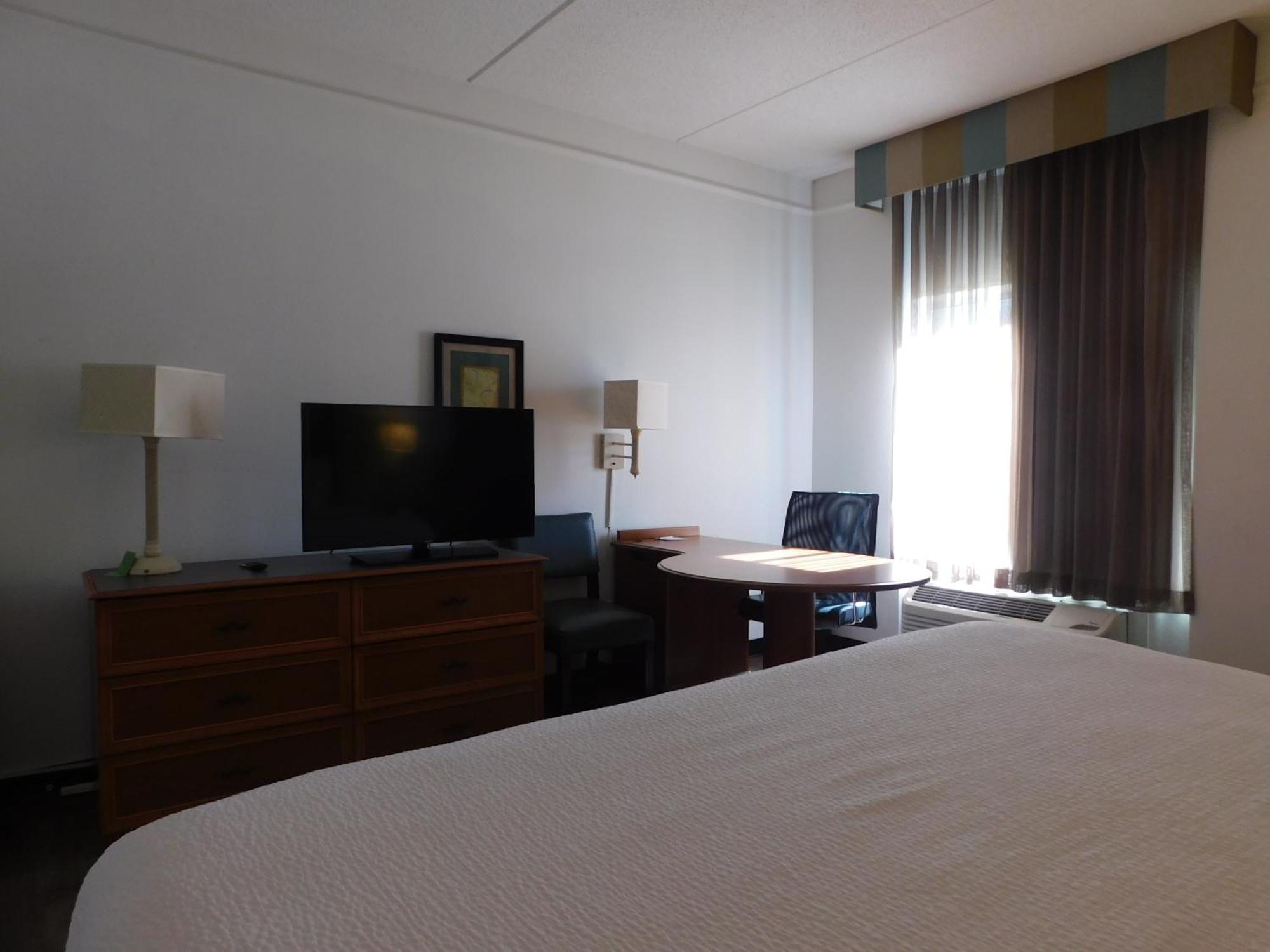 La Quinta By Wyndham Winston-Salem Hotel Bagian luar foto